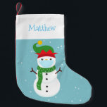 Covid Christmas 2020 Snowman Niedlich Custom Kleiner Weihnachtsstrumpf<br><div class="desc">Dieses Design kann in dem Bereich personalisiert werden, der durch das Ändern des Fotos und/oder Textes zur Verfügung gestellt wird. Oder Sie können es anpassen, indem Sie den Mausklick auswählen, um weitere Optionen anzupassen, um die Farbe des Hintergrunds zu löschen oder zu ändern, Text hinzuzufügen, die Textfarbe oder den Stil...</div>