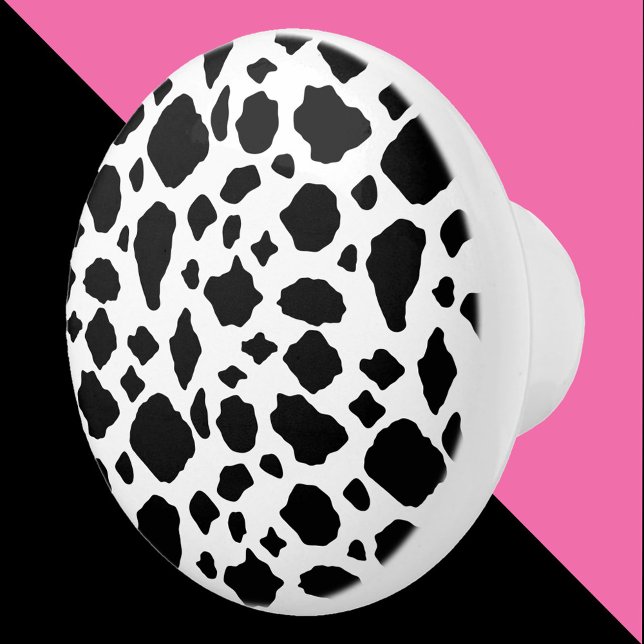 Cow Pattern Black and White Farmhouse Keramikknauf (A knob with a black and white cow pattern.)