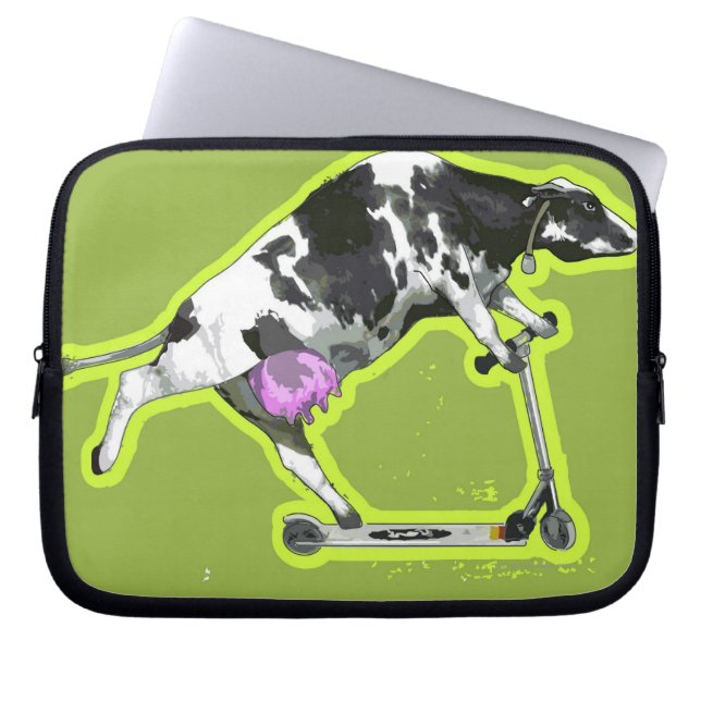 Cow Riding a Scooter Laptopschutzhülle (Vorderseite)