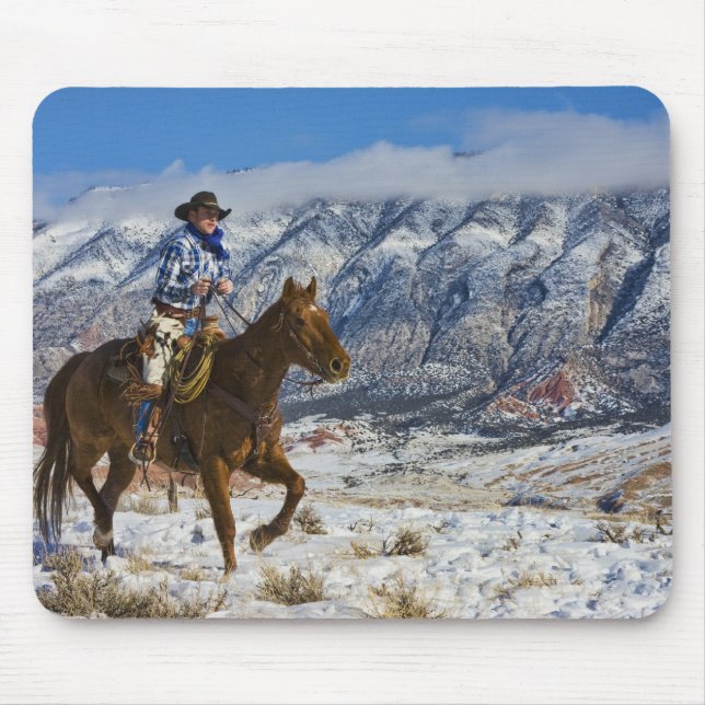 Cowboy auf Pferd mit Lederklappen Mousepad (Vorne)