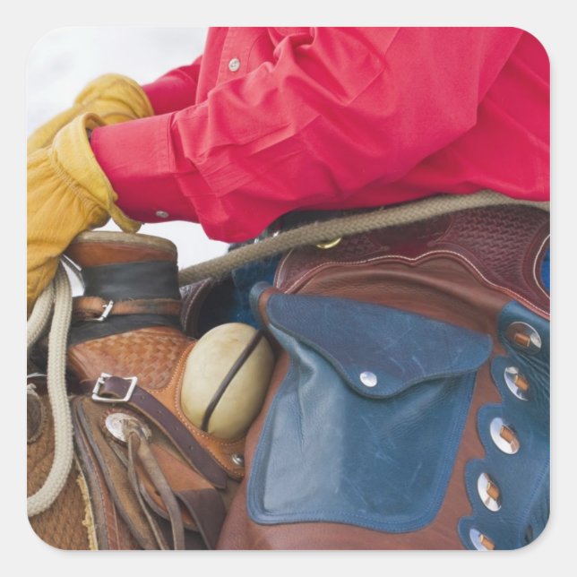 Cowboy auf Pferd mit Lederklappen Quadratischer Aufkleber (Vorderseite)
