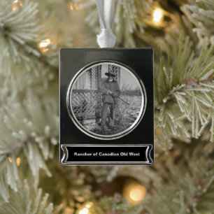 Cowboy on Canadian Old West Farm Banner-Ornament Silber