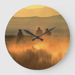 Cowboy-Trio: Berglandschaft. Große Wanduhr