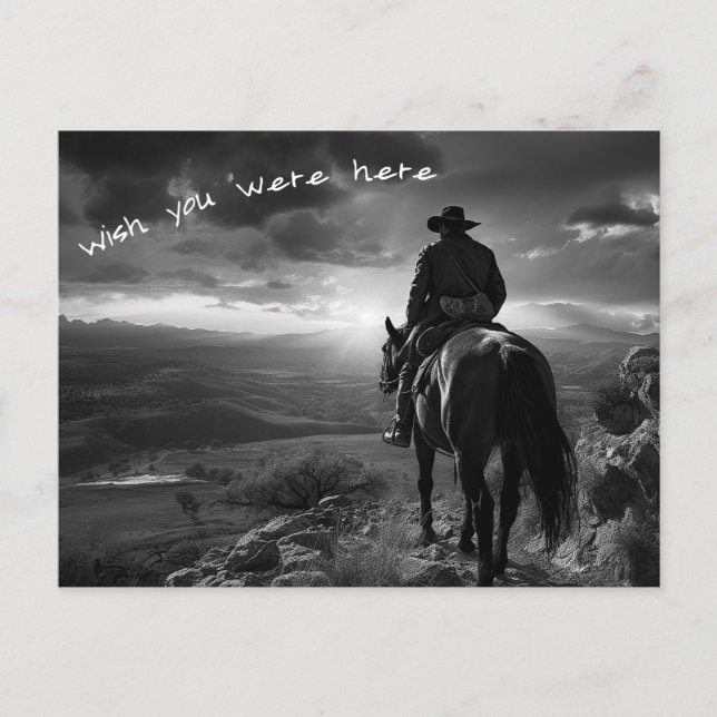 Cowboy zu Pferd bei Sonnenuntergang B&W Foto Postkarte (Vorderseite)