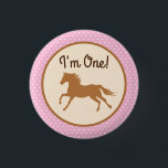 Cowgirl Horse Kid Girl's Birthday Party Thema Button<br><div class="desc">Dieses bezaubernde Cowgirl 1. Geburtstag Party Thema ist perfekt für den ein Jahr alt,  dass Lieben Pferde und Ponys! Auch gut für jedes Kind,  besonders ein Mädchen! Jeder Pony-Liebhaber wird sich freuen,  seinen ersten Geburtstag zu feiern! Ideal für ein kleines Mädchen's Party!</div>