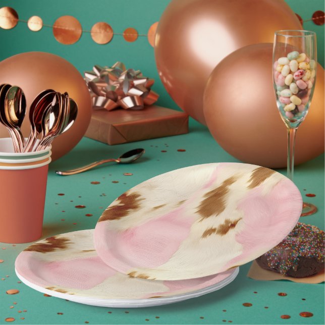 Cowgirl Pink Creme Brown Cowhide Gold Monogramm Pappteller (Multi)