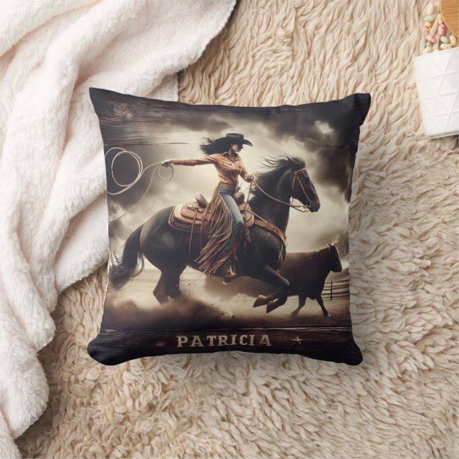 Cowgirl Roping Bull bei Rodeo Event Kissen (Decke)