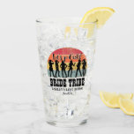 Cowgirls lasse Mädchen Vintag rustikales Wochenend Glas<br><div class="desc">Cowgirls lasse Mädchen Vintag rustikale Wochenende weg personalisierten Namen Glas. Ein großartiges Geschenk für Junggeselinnen-Abschied.</div>