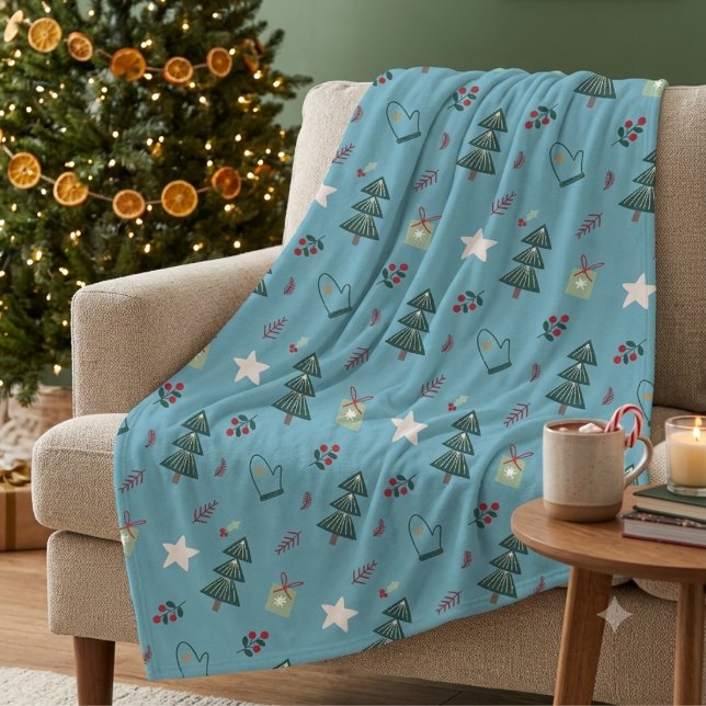 Cozy Dusty Blue Watercolor Christmas Tree Pattern Fleecedecke (Von Creator hochgeladen)