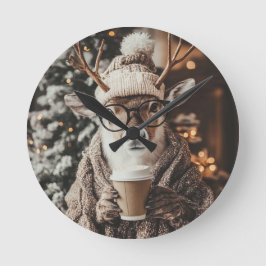Cozy Reindeer Wall Clock with Coffee - Festive Win Runde Wanduhr