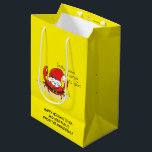 Crab Christmas Beach Tropical Funny Mittlere Geschenktüte<br><div class="desc">Erzählen Sie all Ihren tropischen Strandfreunden,  dass Sandy Claws Weihnachten in die Stadt kommt! Er ist eine Krabbe,  also mach nicht diese Weihnachtsmannschaft,  sonst bekommst du in diesem Urlaub Kohle! Es ist der perfekte niedliche Cartoon,  um die Strandliebhaber zu Weihnachten zum Lächeln zu bringen!</div>