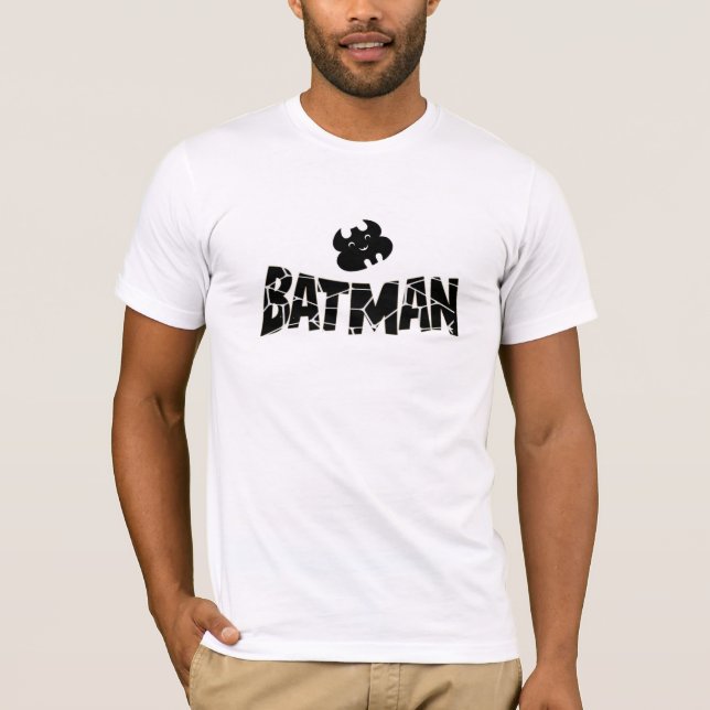 Cracked Batman Logo – Minimal Dark Hero  T-Shirt (Vorderseite)
