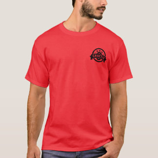 "Craftie Nationen" auf rotem T - Shirt