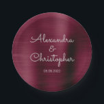Cranberry Burgundy Hochzeit oder Empfang Pappteller<br><div class="desc">Cranberry Burgundy und weiß maßgeschneiderte Hochzeit oder Empfang Dinner Papier Teller. Der Text der staubblauen,  einfachen und eleganten Marsala-Teller kann aktualisiert und mit Ihrem Namen und Hochzeitsdatum angepasst werden.</div>