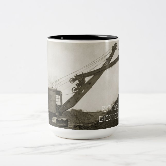 CRANE D'INGÉNIERIE DU NORD-OUEST SHOVEL MUG DÉBUT (Centre)