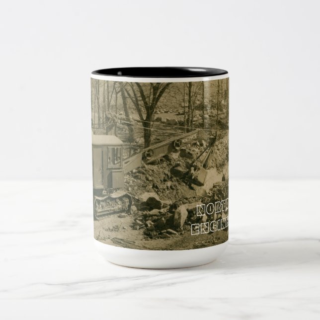 CRANE D'INGÉNIERIE DU NORD-OUEST SHOVEL MUG DÉBUT (Centre)