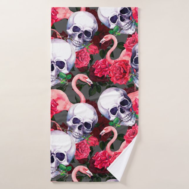 Crâne humain avec flamants et fleurs de rose rouge (Serviette de bain)