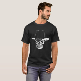 Crâne mort de cowboy utilisant un T-shirt de