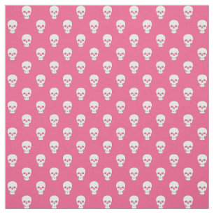 Crânes blancs sur tissu rose