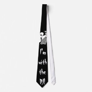 Cravate 100_119011, je suis avec le DJ !
