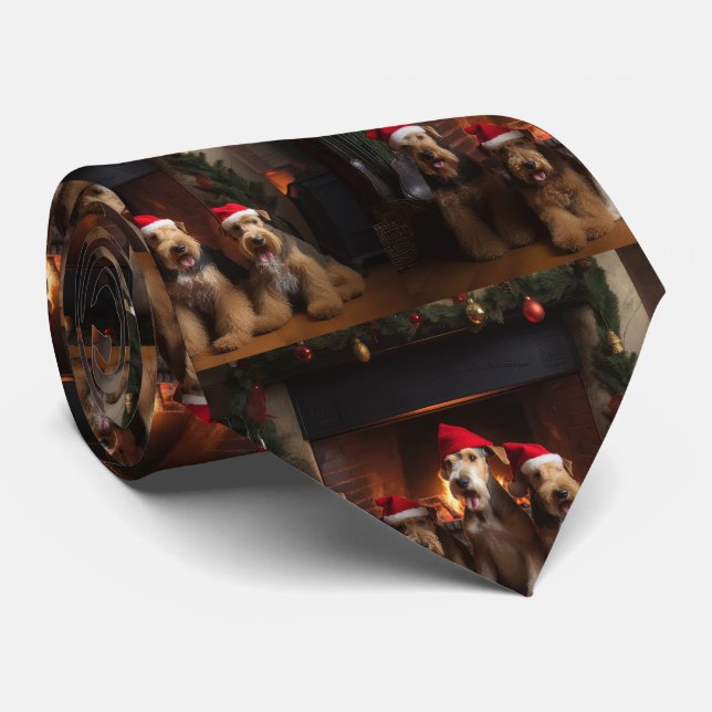 Cravate Airedale près de la cheminée Noël (Roulé)