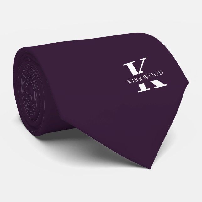 Cravate Aubergine | Élégant Monogramme+Nom | sur un côté (Roulé)