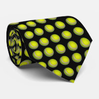 Ballons De Tennis Jaune Sur Arrière - plan Noir,