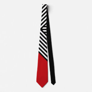 Cravate Bandes noires et blanches avec triangle rouge