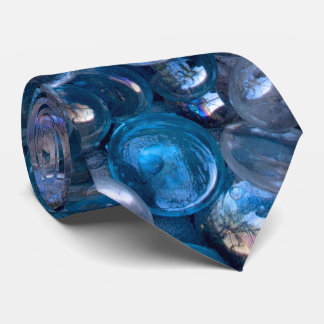 Cravate Bleu flottant réfléchissant et billes en verre cla