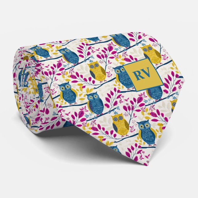 Cravate Blue and Mustard Yellow Owls on White (Roulé)