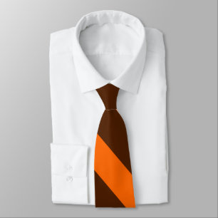 Cravate Brown et orange de rayure d'université