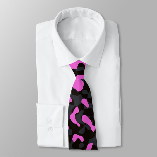 Cravate Camouflage rose, noir et gris Motif (Attaché)