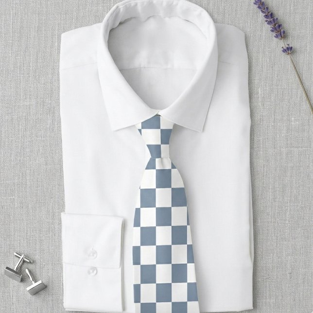 Cravate Chemise de mariage à carreaux bleue poussiéreuse e (Dusty blue and white checkerboard geometric pattern tie for your wedding.)