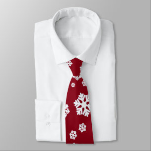 Cravate Chic White Snowflakes Motif nordique sur Dark Red