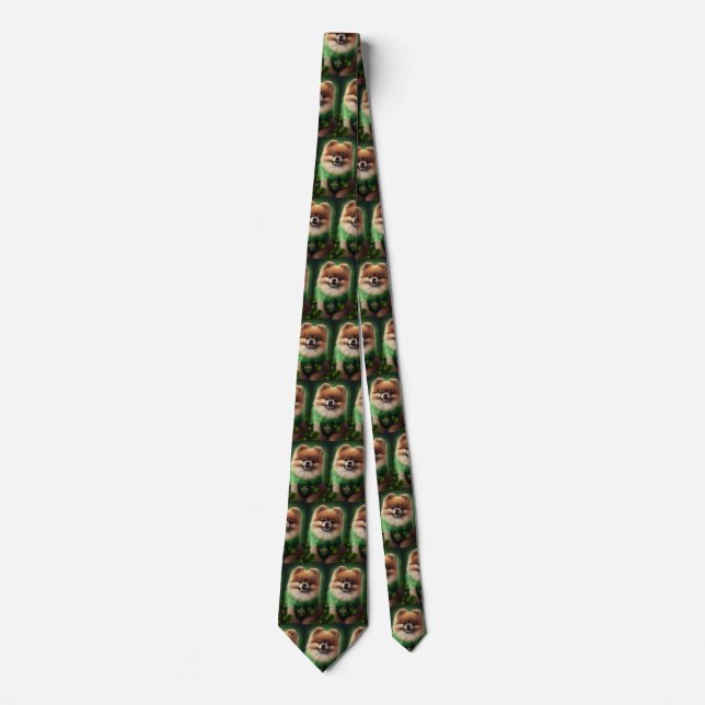 Cravate Chien de Poméranie en tenue de jour St. Patrick (Devant)