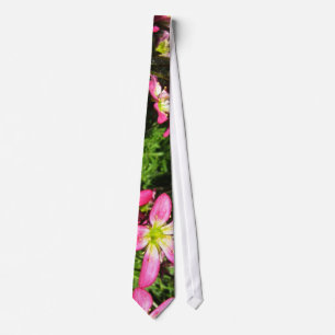 cravate de fleurs