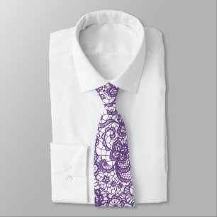 Cravate Dentelle violette sur blanc
