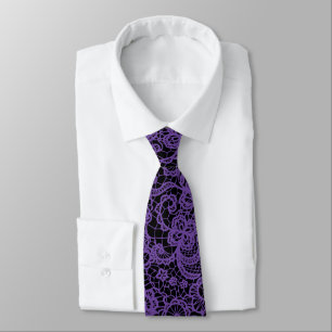 Cravate Dentelle violette sur noir