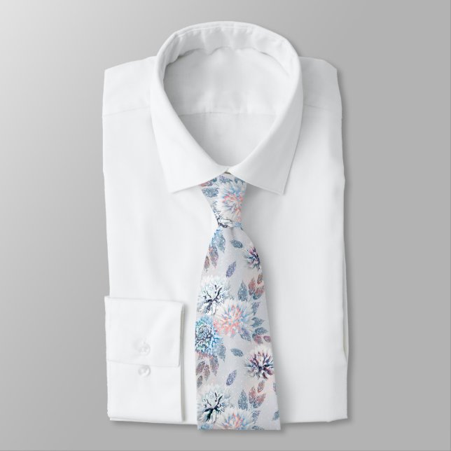 Cravate Elégante motif rétro fleurie. (Attaché)