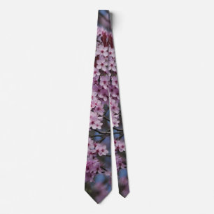Cravate en fleurs de cerisier rose