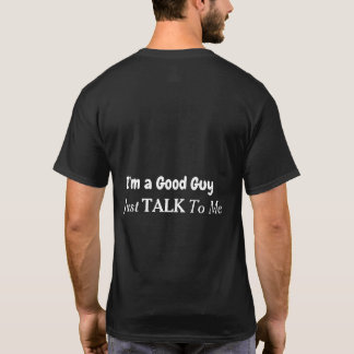 Cravate femme et homme en t-shirt