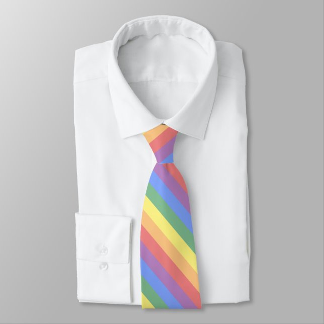 Cravate Fierté diagonale fanée de la rayure LGBT de (Attaché)