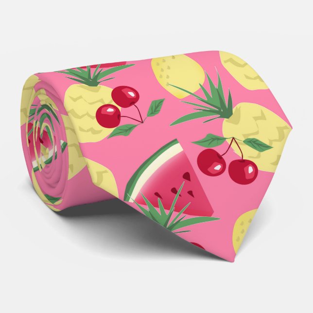 Cravate Fruits juteux sur un arrière - plan rouge rose. (Roulé)