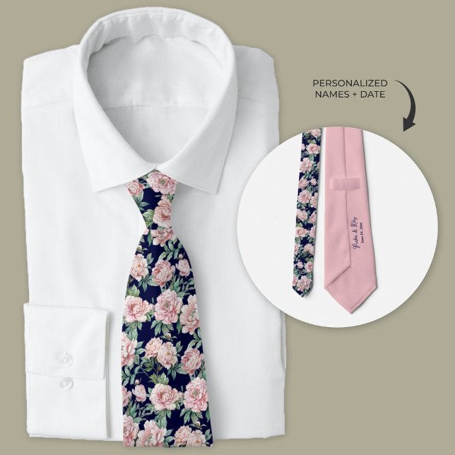 Cravate Groomsmans floraux de la Marine Blue Pink Peony (Navy Blue and Pink Peony floral personalized wedding neckties for groom and groomsmens)