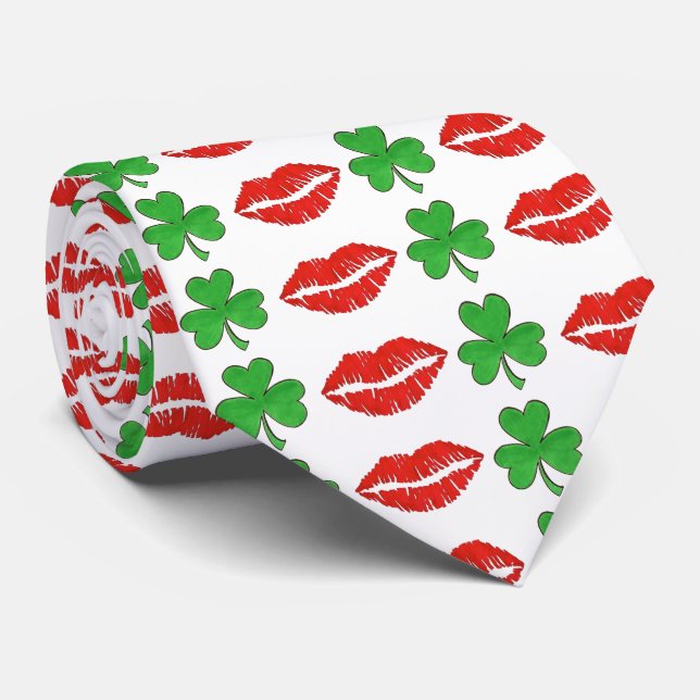 Cravate Kiss Me Je suis Irlandais St. Patrick's Day Shamro (Roulé)