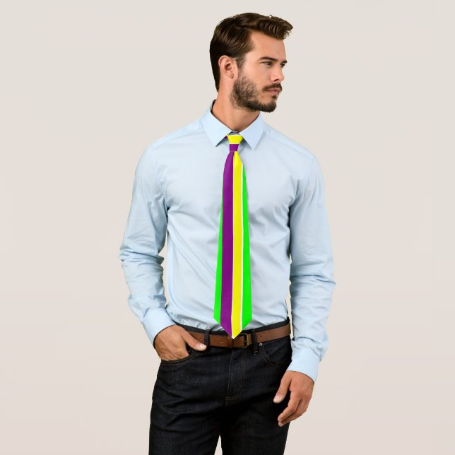 Cravate Mardi Gras Stripes (En situation)