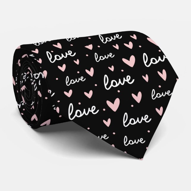 Cravate Motif de cœur rose gribouillé sur fond noir (Roulé)