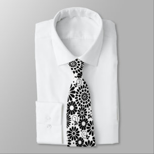 Cravate Motif floral folk chic noir et blanc rétro