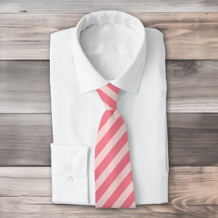 Cravate Motif fraise rose diagonale rayures