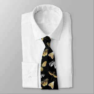Cravate Motif papillon de la teigne
